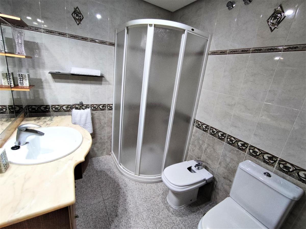 Casa Suni Alicante Centro Buitenkant foto