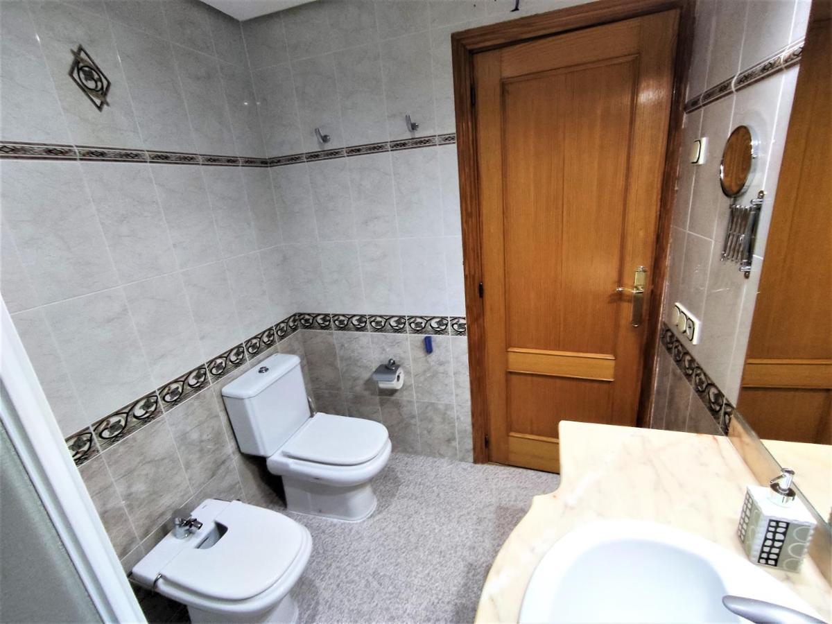 Casa Suni Alicante Centro Buitenkant foto