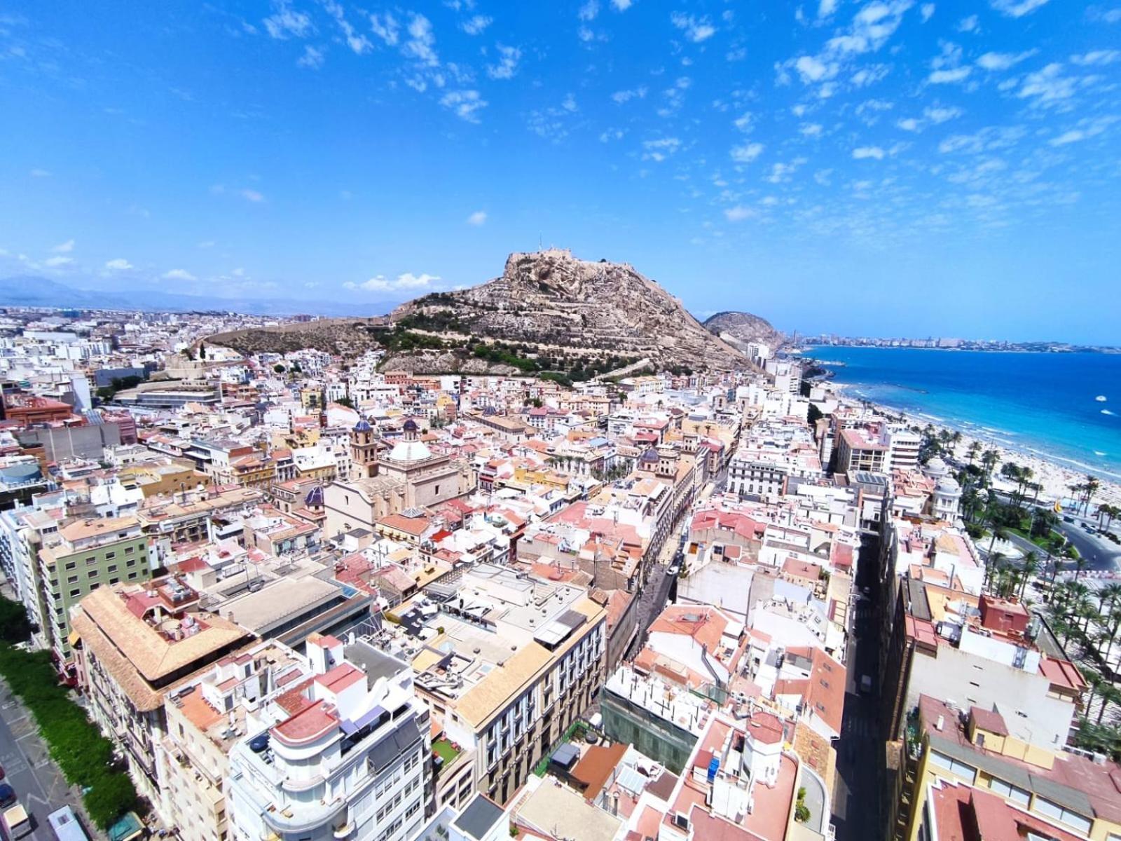 Casa Suni Alicante Centro Buitenkant foto